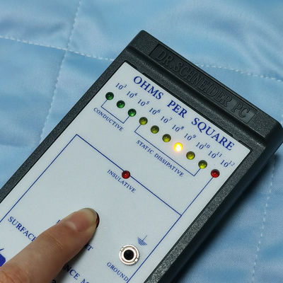 Yüksek emici tekrar kullanılabilir yıkanabilir kalıpsız temizlik odası çamaşır perisi mikrofiber kumaş laboratuvar için temizlik odası ESD bezleri