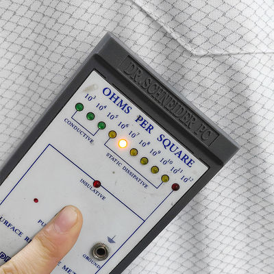 XS-10XL Temiz Oda Beyaz ESD Paltosu 96% Poliester + 4% Karbon Yıkanabilir Antistatik Smock