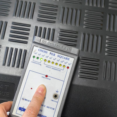 Anti-Statik ESD Kauçuk Çamaşırları Hareket Etmeyi Bırakın Tozsuz Elastiklik Yorgunluk Karşıtı 650*450